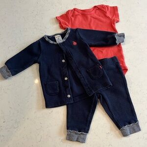 Carter's 3-piece set.  Size 3M.
